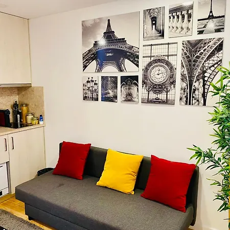 Modern, Cozy Flats In The Heart Of